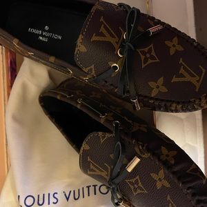 LV Gloria Loafers